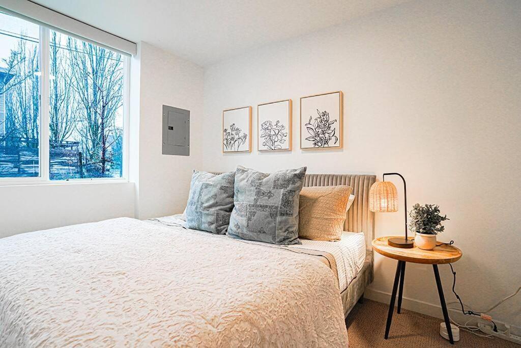 Modern Home, Rooftop View, 3 Block Beacon Station 西雅图 外观 照片